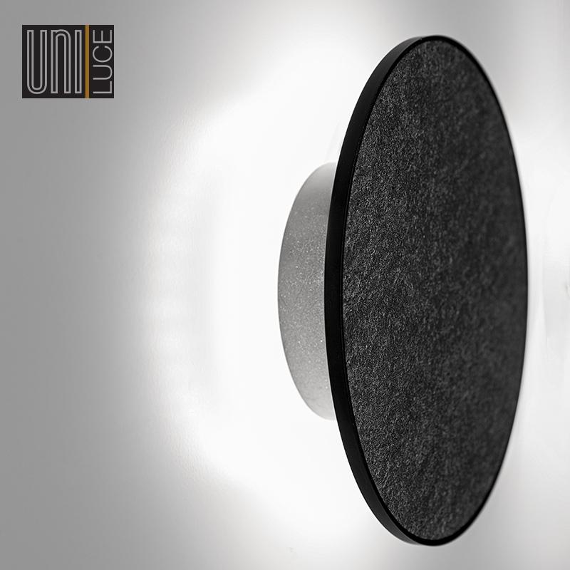 MOON M