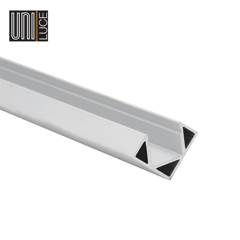 AL CORNER UNI-C-25x17,5
